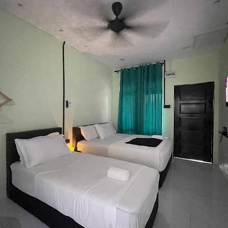 Ar Homestay & Roomestay Merlimau Екстериор снимка